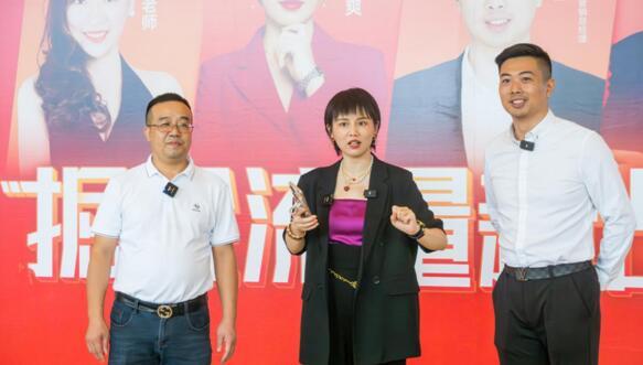 WOW！設(shè)計師阿爽帶你云逛能強(qiáng)瓷磚
