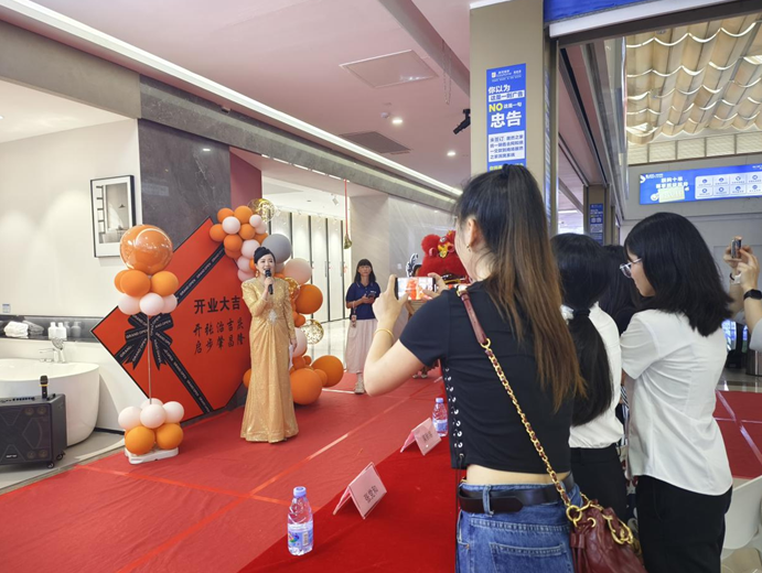 再啟新篇｜能強(qiáng)瓷磚龍巖居然之家旗艦店盛大開(kāi)業(yè)！